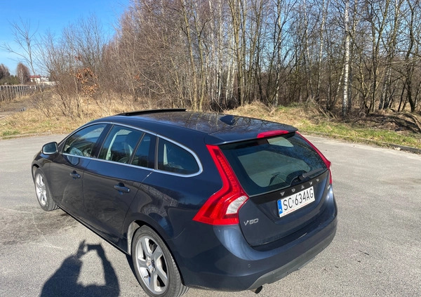 Volvo V60 cena 31900 przebieg: 205000, rok produkcji 2010 z Częstochowa małe 497